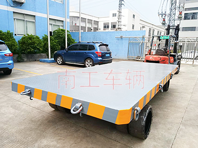 25吨重型米兰网web版_米兰milan（中国）带牵引环工具拖车1I.jpg