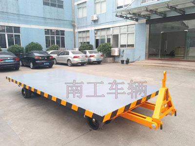 10吨中型牵引米兰网web版_米兰milan（中国）4I.jpg