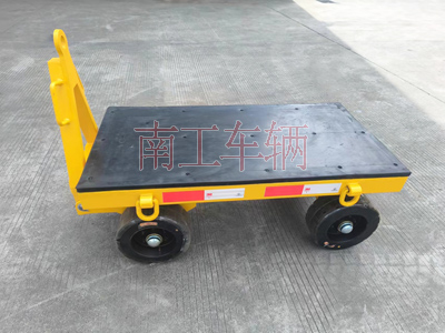 2吨小型米兰网web版_米兰milan（中国）带胶垫3I.jpg