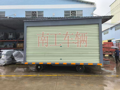 10吨箱式米兰网web版_米兰milan（中国）两侧带卷帘门3I.jpg
