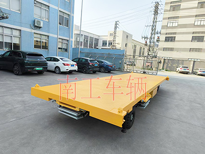 10吨米兰网web版_米兰milan（中国）带液压支腿伸缩梯工具车5I.jpg