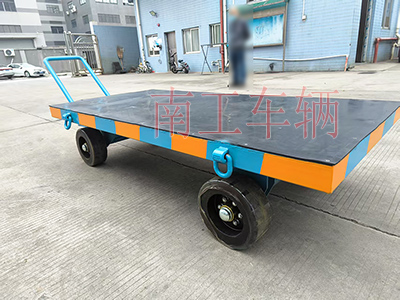 3吨小型米兰网web版_米兰milan（中国） 带橡胶垫工具车4I.jpg