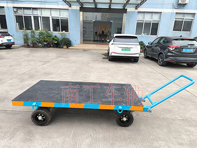 3吨小型米兰网web版_米兰milan（中国） 带橡胶垫工具车2I.jpg