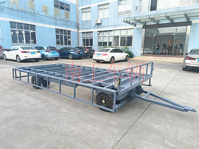 4吨骨架式米兰网web版_米兰milan（中国） 带下翻护栏工具拖车I.jpg